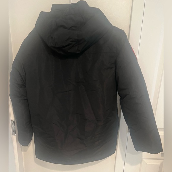 NWOT - Canada Goose Youth L (14/16) Black Puffer Jacket - Picture 8 of 16
